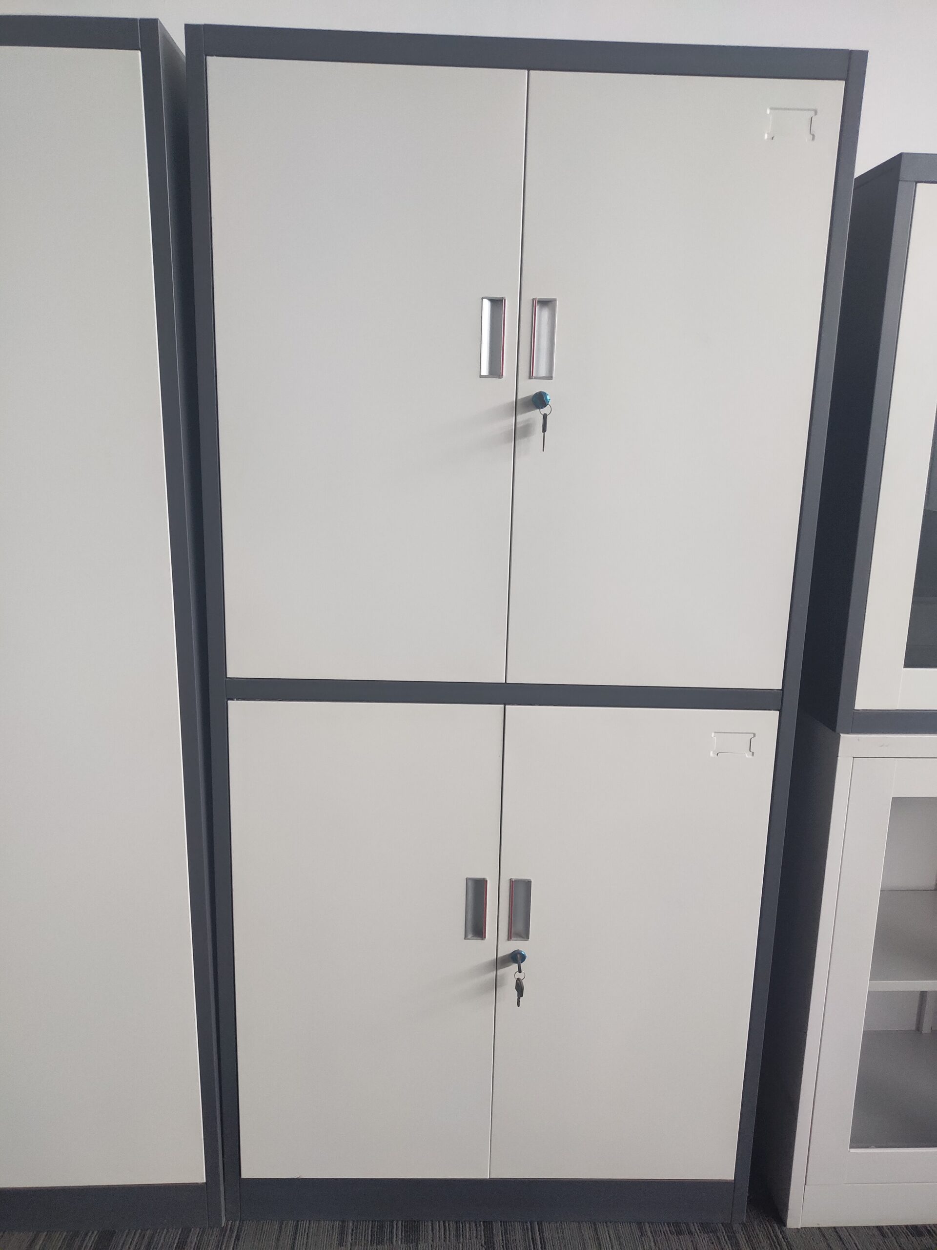 high quality white steel 4 door locker for office storage