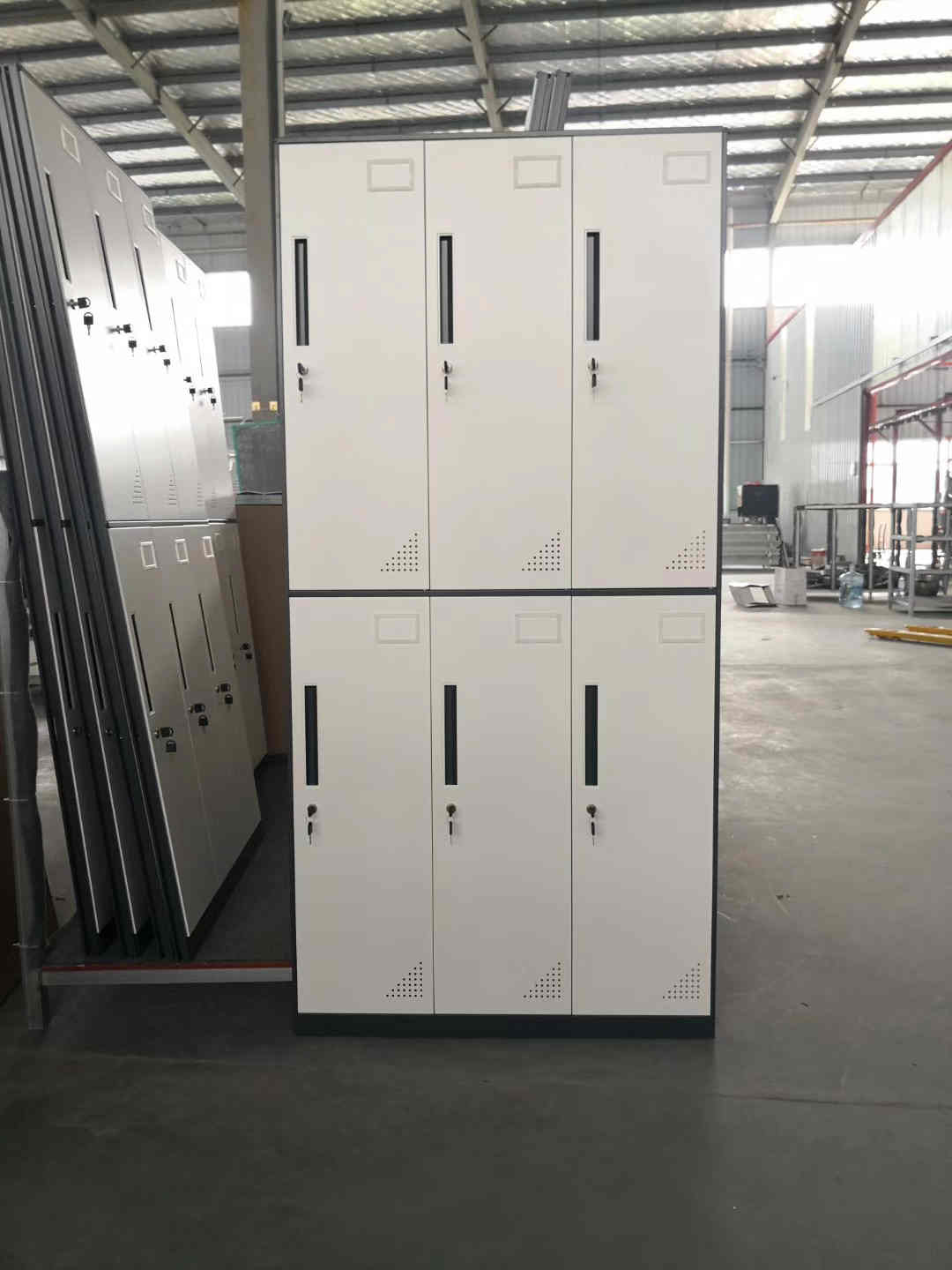 factory price steel 6 door locker manufacturer